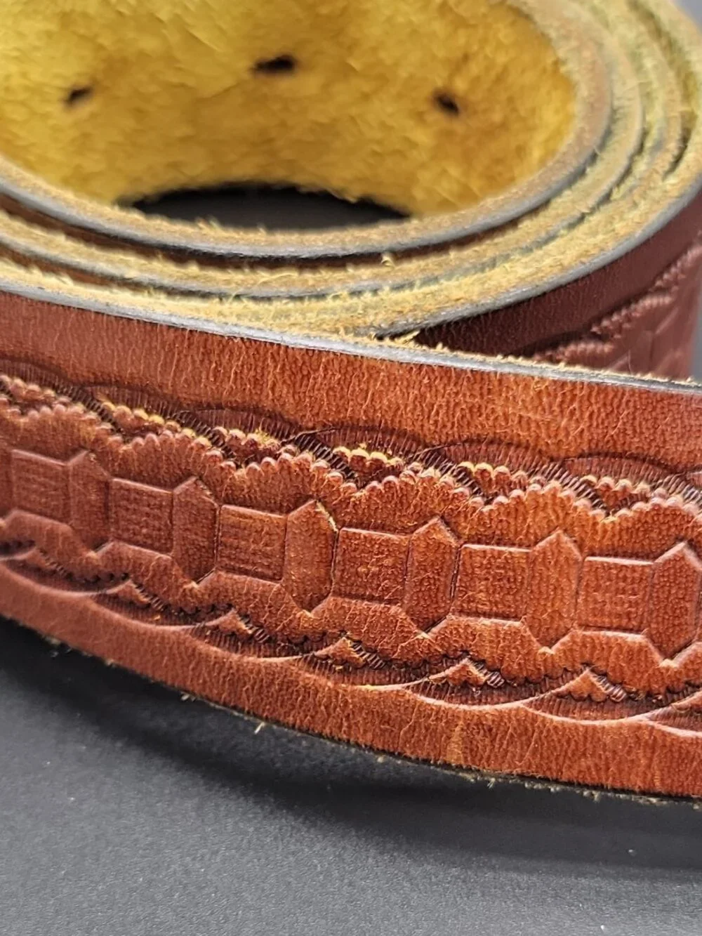 Men's Brown leather Geometric Emboss Dress Belt Adjustable Silver Buckle 52 1.5
